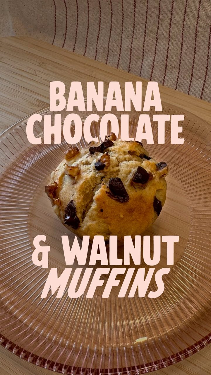 Banana chocolate and walnut muffins